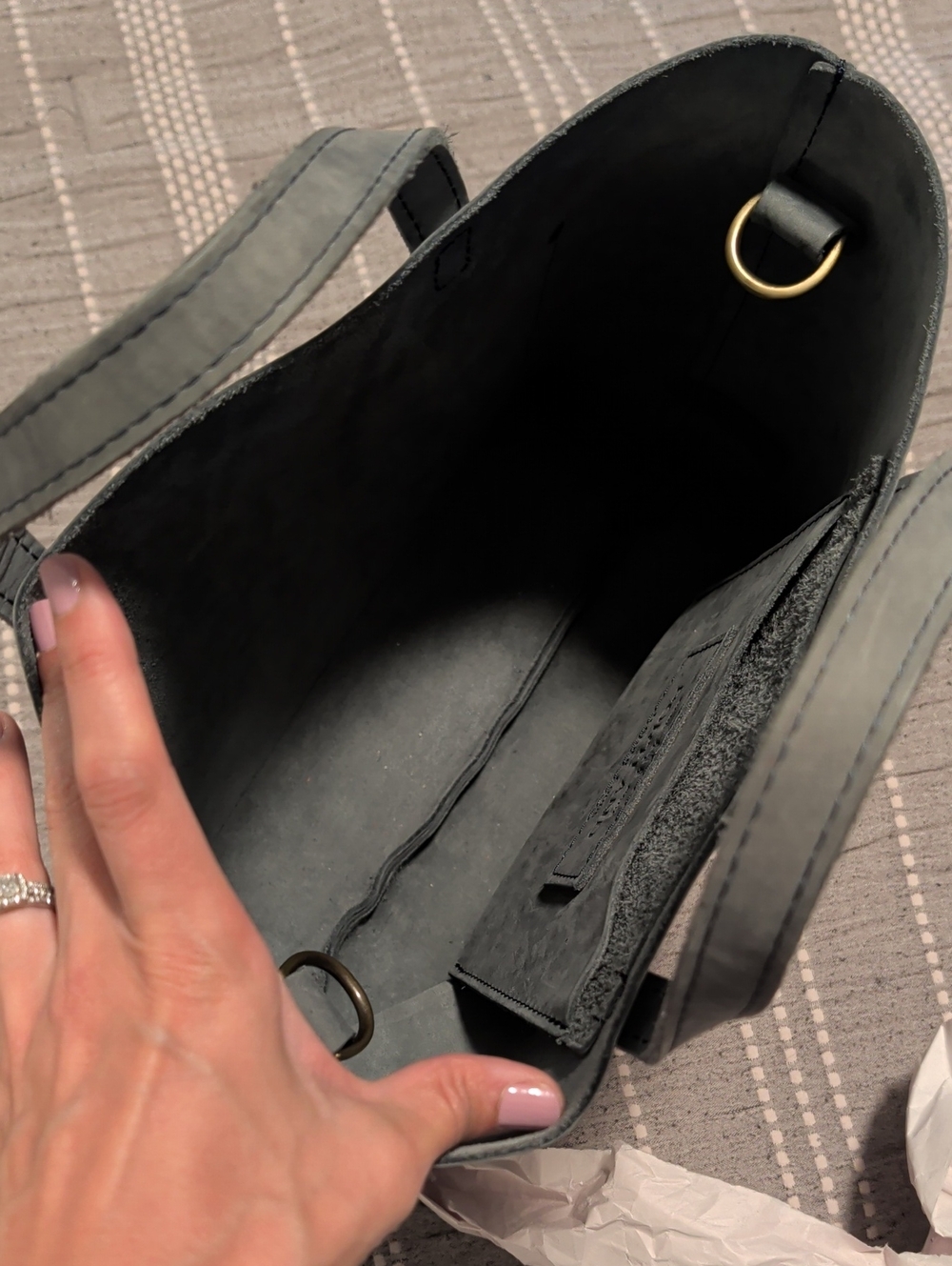 Portland Leather Classic Medium Crossbody Tote - Storm - Picture 4 of 6